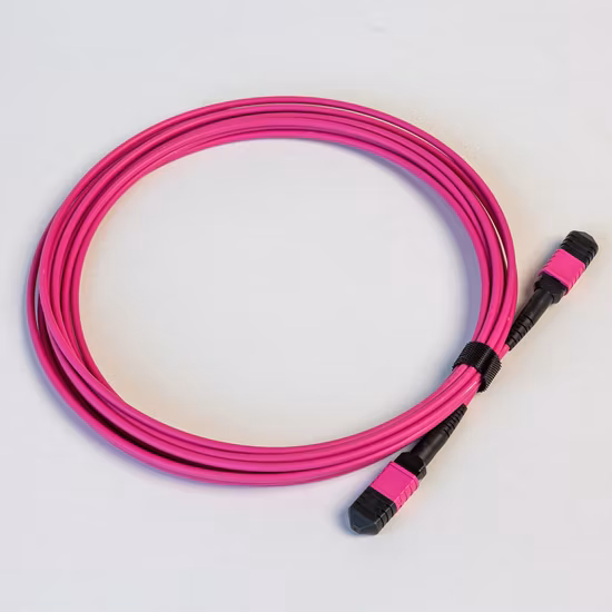 Многоядерный соединитель LC/Sc/St/FC MPO/MTP Оптический патч-корд из ПВХ с оптоволоконным кабелем FTTH